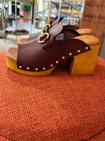 Claudia Clogs