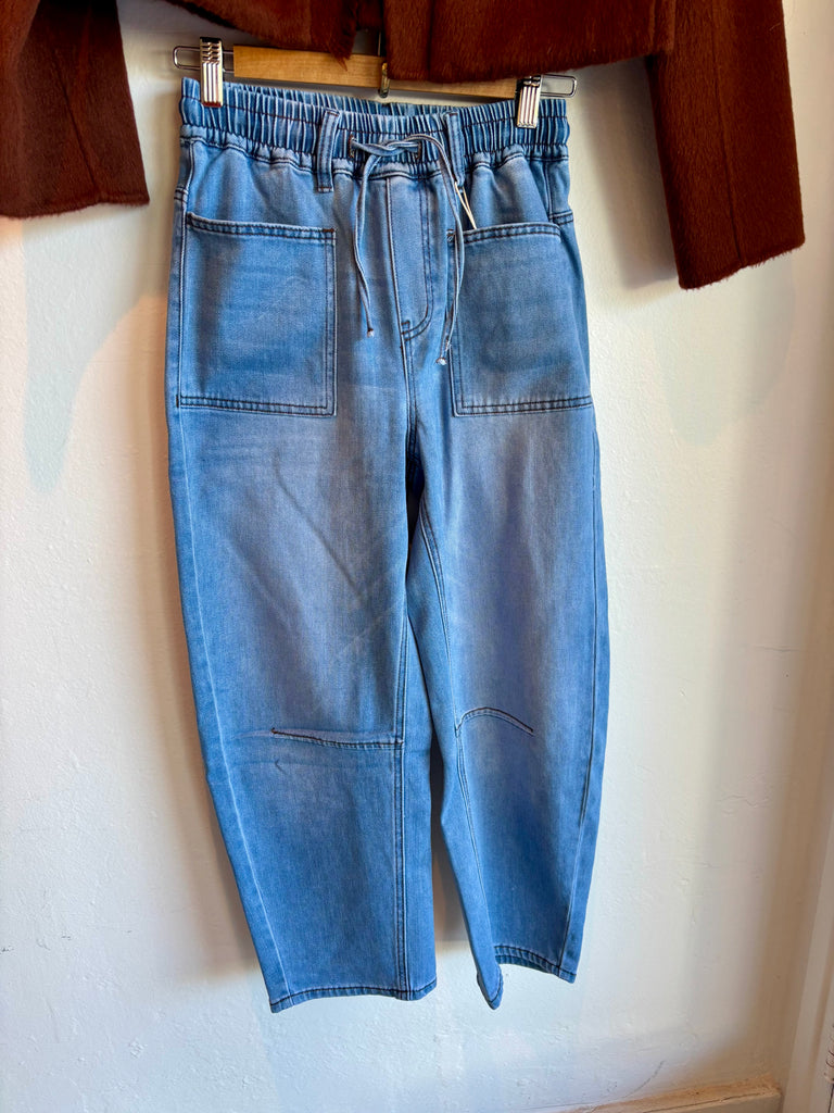 Barrel Jeans