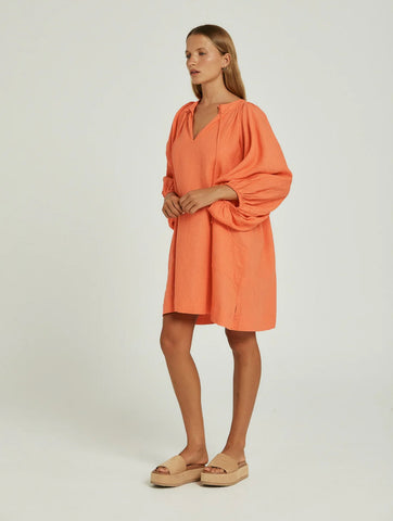 SANGRIA DRESS
CORAL