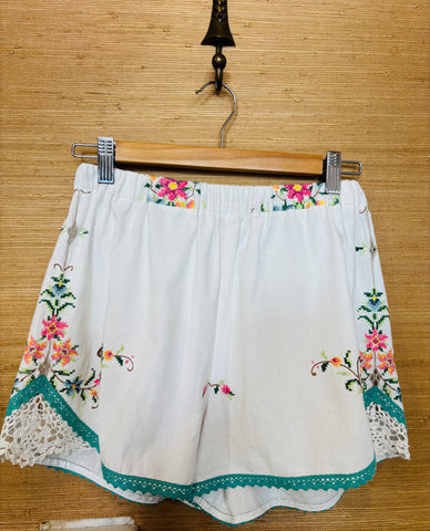 Vintage Embroidered Shorts - Peggy