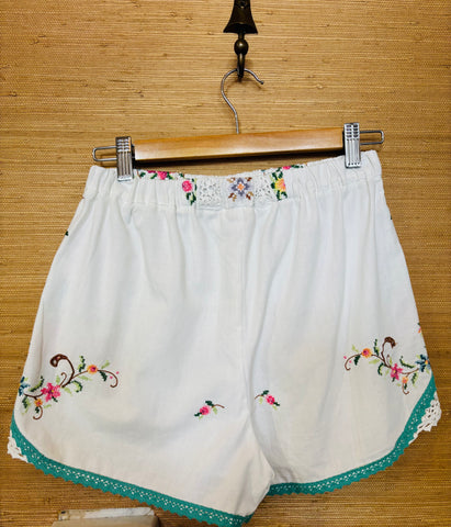 Vintage Embroidered Shorts - Peggy